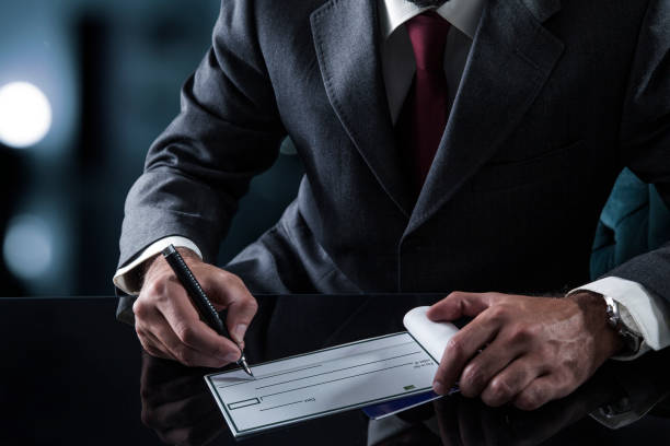 What To Expect From A Cheque Bounce Lawyer For Tis Hazari court